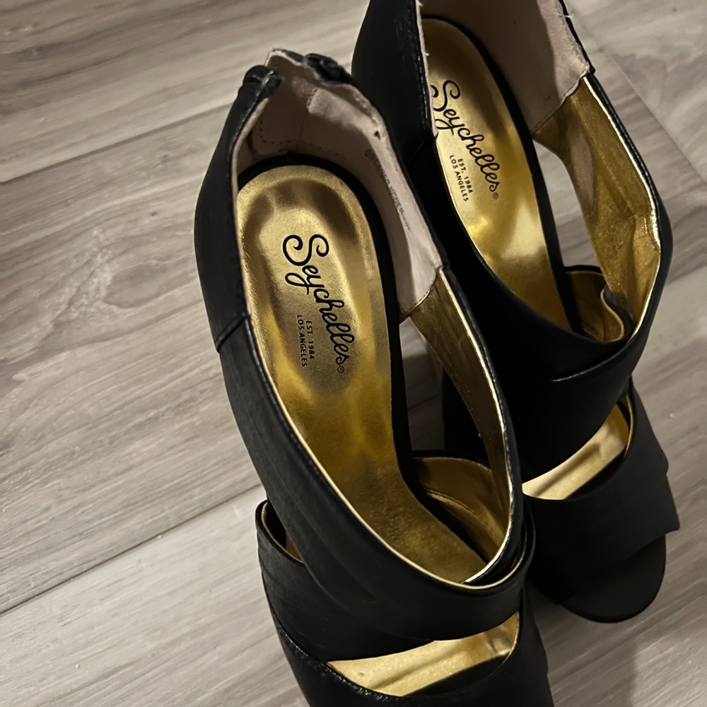 Wedges - Picture 6 of 7